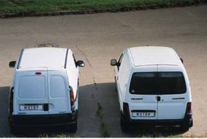 Полезный объем - сравнительный тест-драйв Renault Kangoo и Peugeot Partner