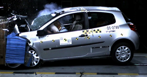 Краш-тест Renault Clio III EuroNCAP