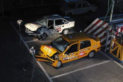 Renault Symbol - Краш-тест - Две большие разницы!