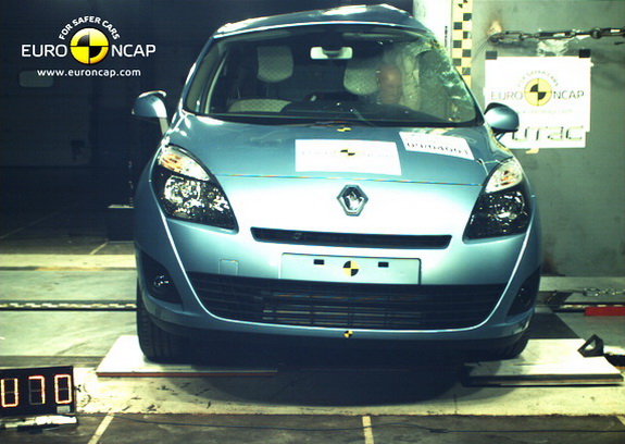 Краш-тест Renault Grand Scenic 3 EuroNCAP