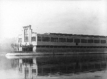Renault Billancourt factory (France) - Upstream of the Оle Seguin