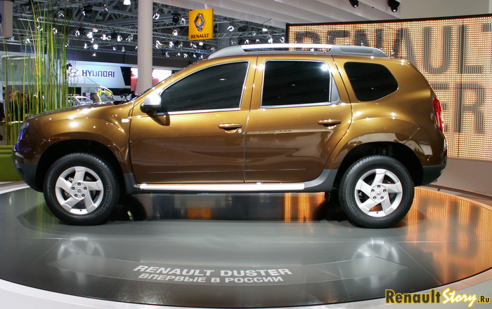 Вторая громкая премьера Московского автосалона - Renault Duster