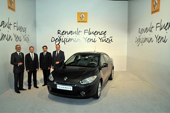 Команда создателей и конструкторов Renault Fluence